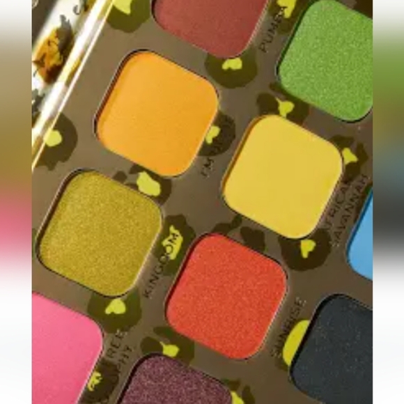 🆕 Disney's Lion King Revolution HAKUNA MATATA Eyeshadow Palette, Sealed, NIB - Picture 5 of 12